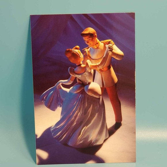 Walt Disney Classics Collection Post Cards Lot of 50 6x4 and 9x6 - Picture 6 of 10